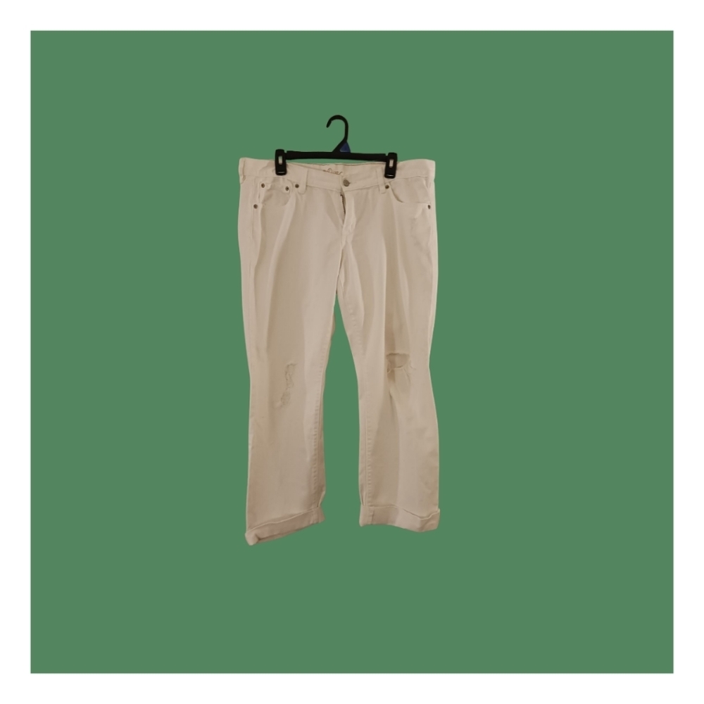 OLD NAVY DIVA White jeans size 14